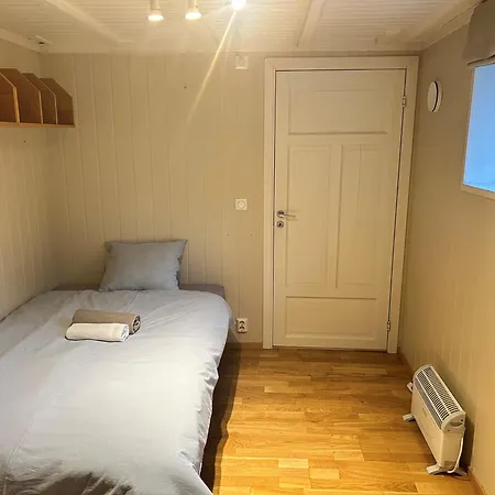 Modern 2 Bed-room 60 M2 By Lerkendal Buss Stop - Cozy Living Room, Full Kitchen & Bad
